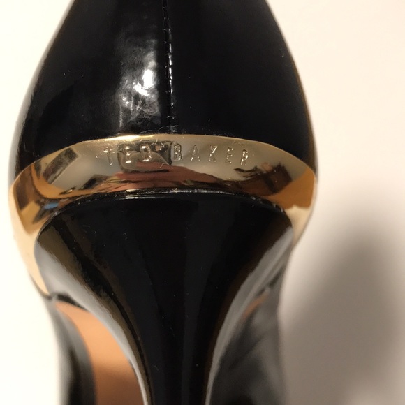 Ted Baker - Picture 2 of 11